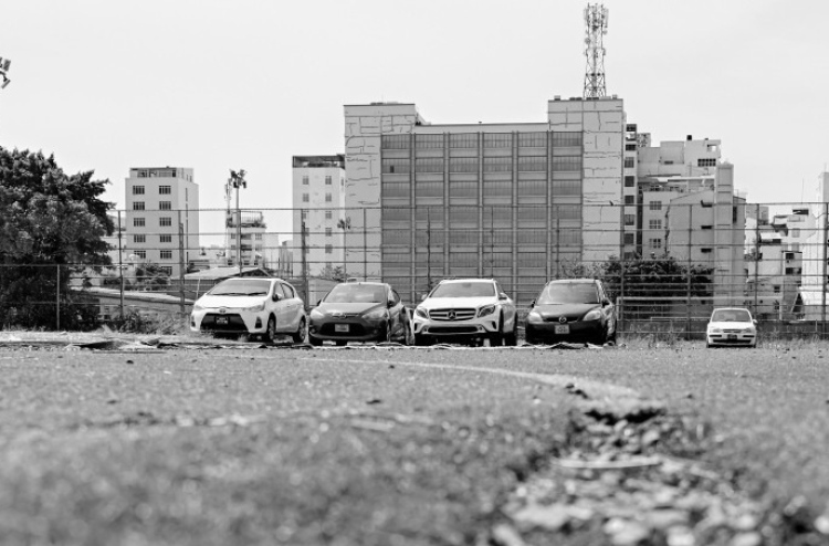 އެފްއޭއެމް އެރީނާގެ ބިން ހުސްކުރަން 14 ދުވަސް