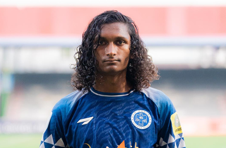 ނިއު އާއި އޮޑި ހަމަހަމަ: ވިދާލީ 19 އަހަރުގެ ރާއްކޮ