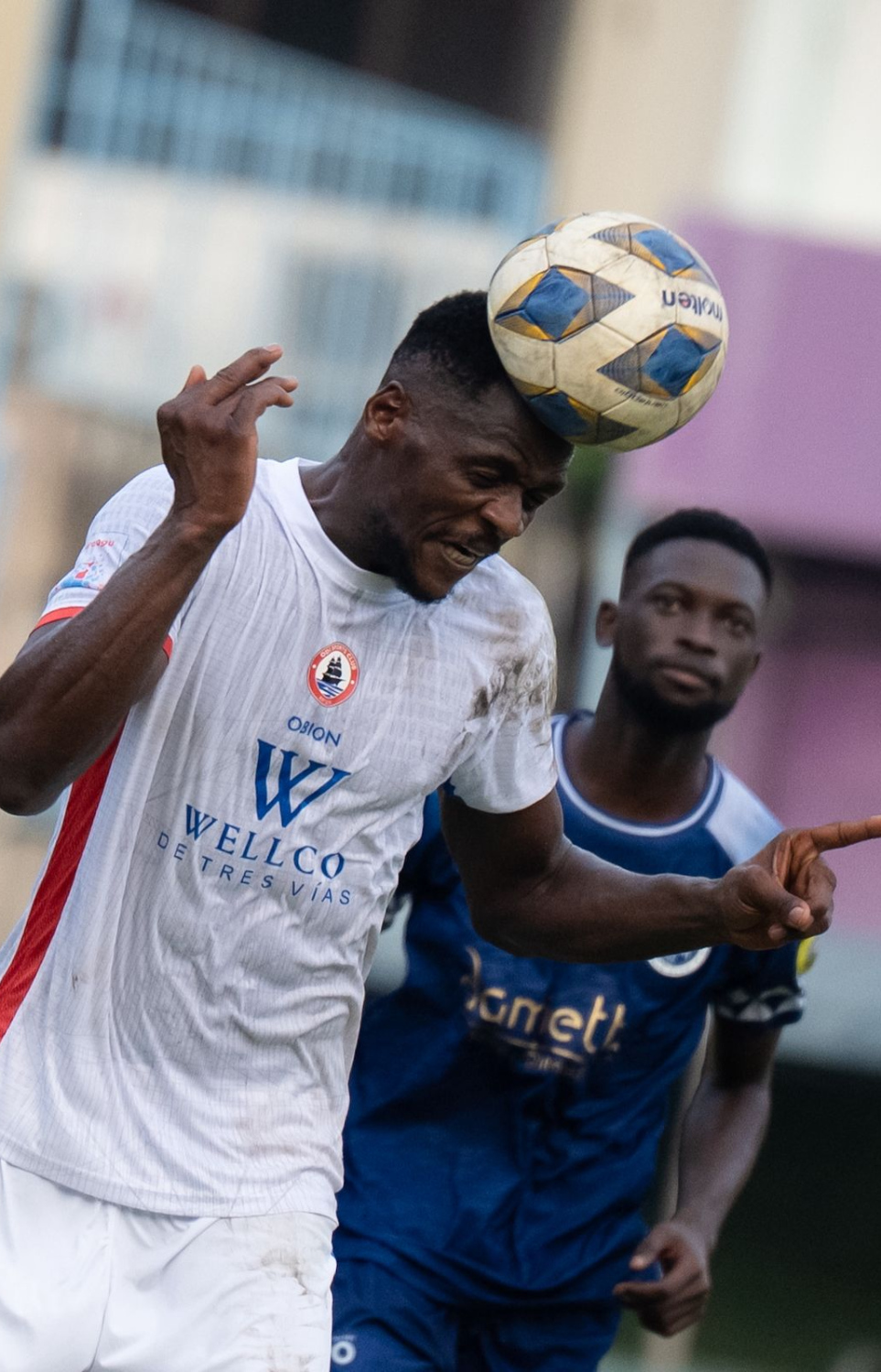 އޮޑި އާއި ނިއު ކުޅުނު މެޗުގެ ތެރެއިން --- ފޮޓޯ: ފަޔާޒު މޫސާ | މިހާރު