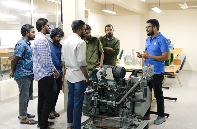 ވިލާ ކޮލެޖުން ދޭ އިންޖިނިއަރިން ސްކޮލަޝިޕަށް ހުޅުވާލައިފި