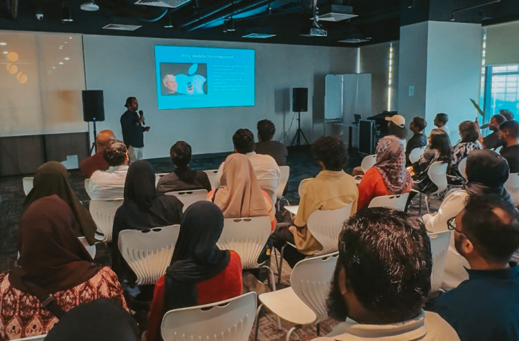 ސްޕާކްހަބުން ދިވެހި ސްޓާޓްއަޕްތަކުގެ ވާހަކަ މެލޭޝިއާއަށް