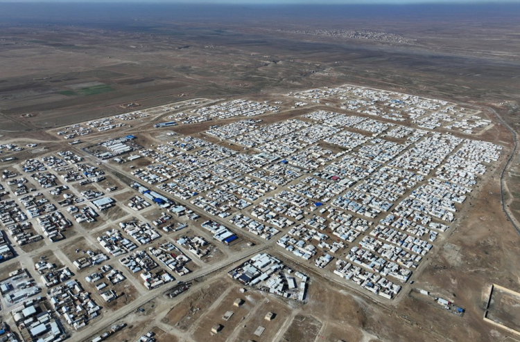 އައިސިސް މީހުންގެ އާއިލާތައް ތިބޭ ކޭމްޕަށް ސިފައިން ވަދެފި