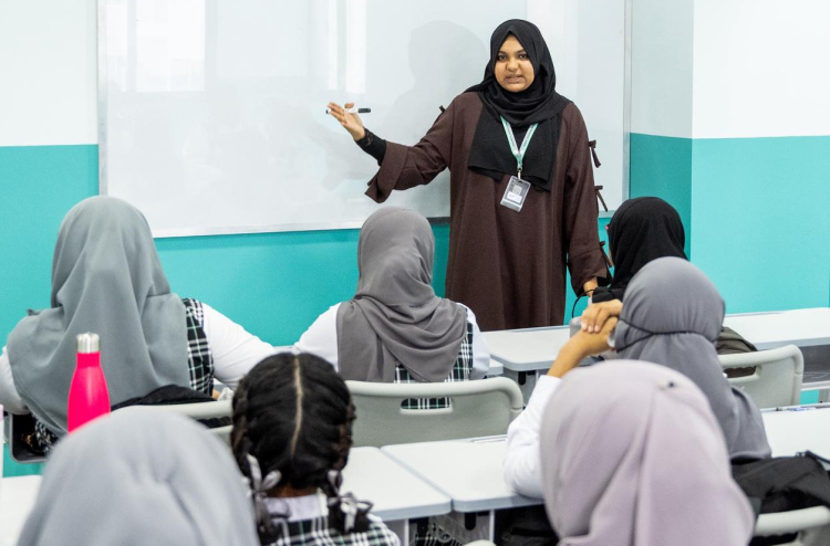 ތާނަ، އަރަބި ލިޔުން އަހުމަދިއްޔާގައި މަޖުބޫރު މާއްދާއަކަށް