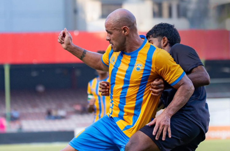 ޔޫވީ ރެލިގޭޓް ވެއްޖެ، ވެލެންސިއާ މަރުގެ ތުންފަތްމަތީގައި